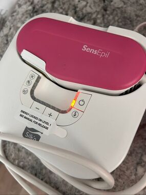 Silk'n SensEpil AS101500 Hair Removal System Pulsed Light Face Body